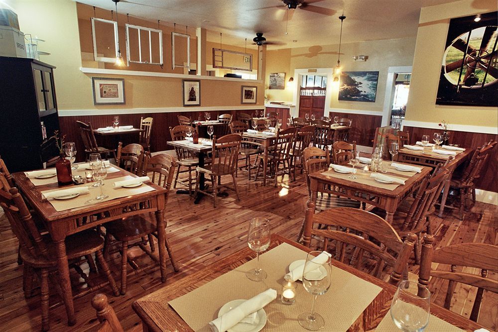 Valley Ford Hotel מסעדה תמונה